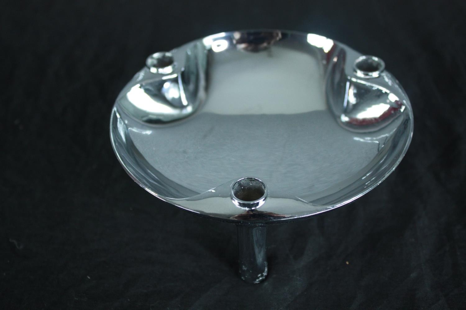 A pair of loop chromed candle holder and a vintage ashtray. H.28cm. (largest) - Image 5 of 6