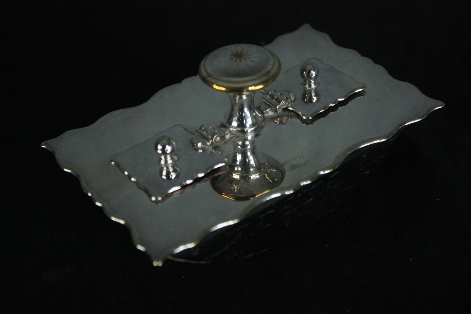 A miscellaneous collection of silver plated items. H.10 W.29cm. (largest) - Image 6 of 9