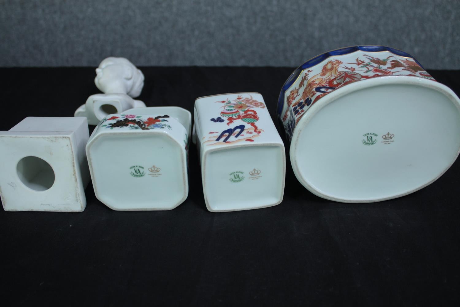 Vista Alegre porcelain. Three lidded pots and a bust. H.20cm. (largest) - Image 9 of 10