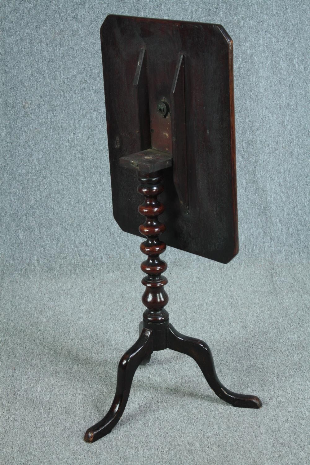 Lamp or occasional table, Georgian mahogany with tilt top action. H.68 W.56 D.42cm. - Image 4 of 4