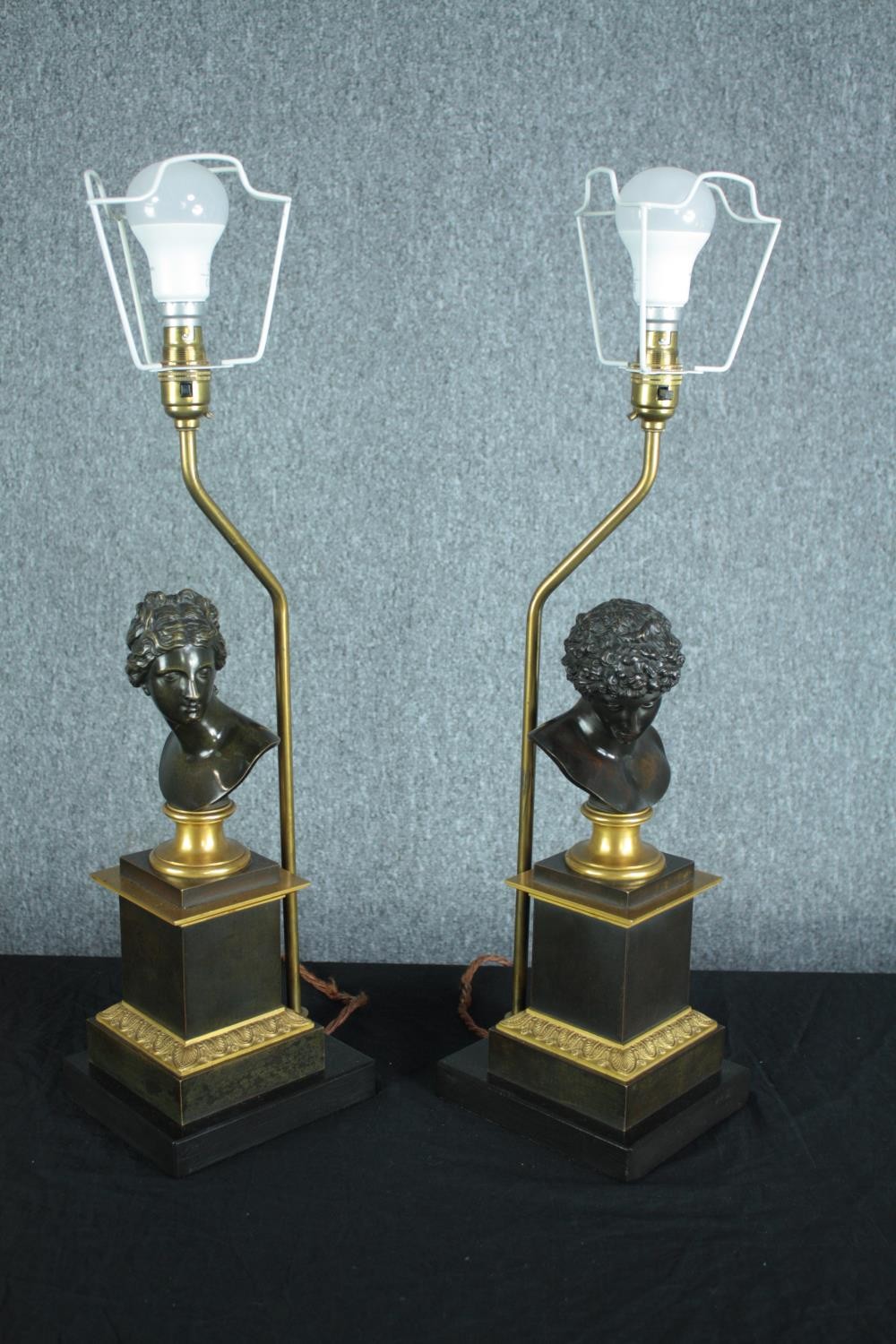 A pair of early 20th century neoclassical bronze busts on gilded plinths mounted desk lamps. H.60cm. - Image 6 of 6