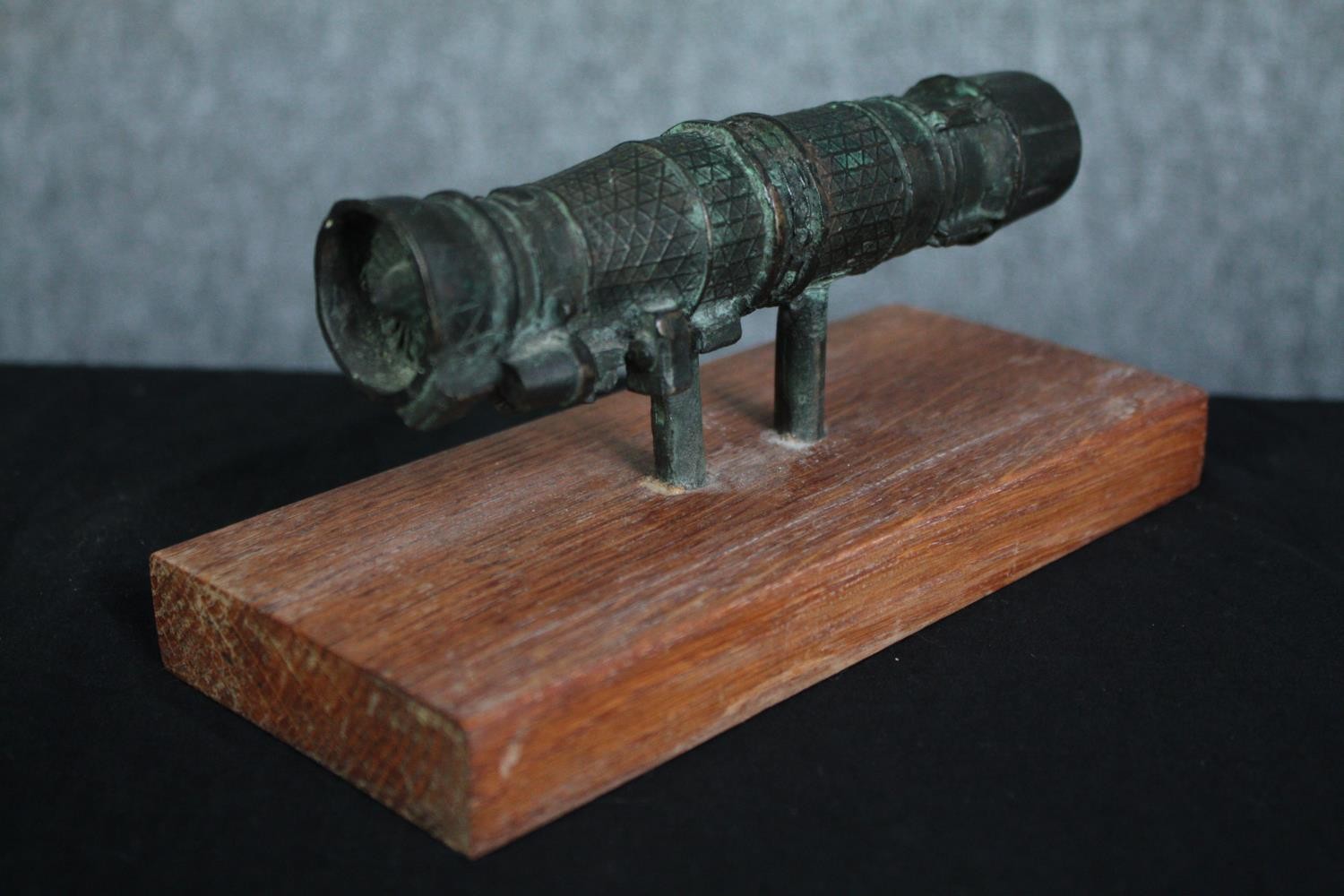 Aviation interest. A bronze jet engine on a wooden stand. Probably an early Rolls Royce engine. H. - Image 2 of 5