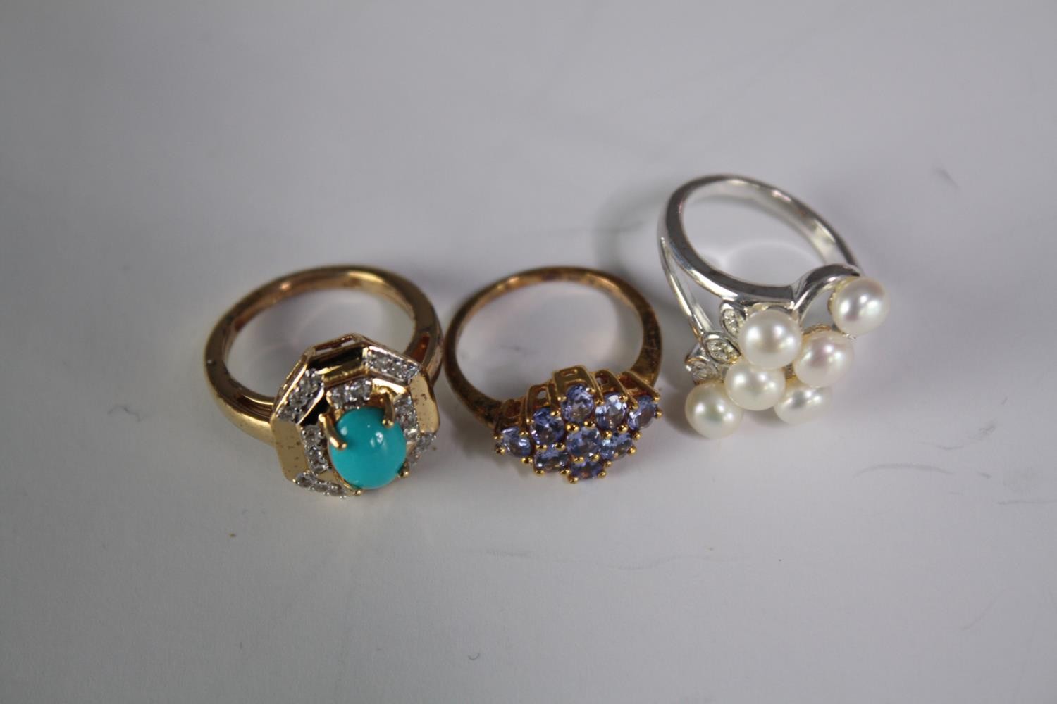 A collection of ten silver gem-set rings of various designs. Set with rose quartz, Turquoise, - Image 2 of 4