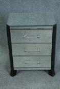 A small mirrored chest of drawers. H.60 W.40 D.31cm. (Small crack as seen).