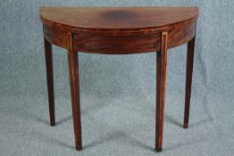 Tea table, Georgian flame mahogany with satinwood inlay. H.73 Dia.91cm. (extended)