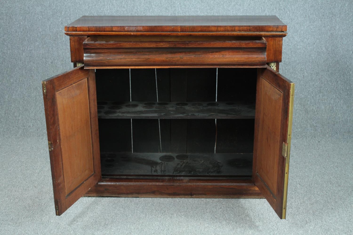 Chiffonier, Regency rosewood Egyptian revival with ormolu mounts. H.91 W.106 D.40cm. - Image 4 of 7
