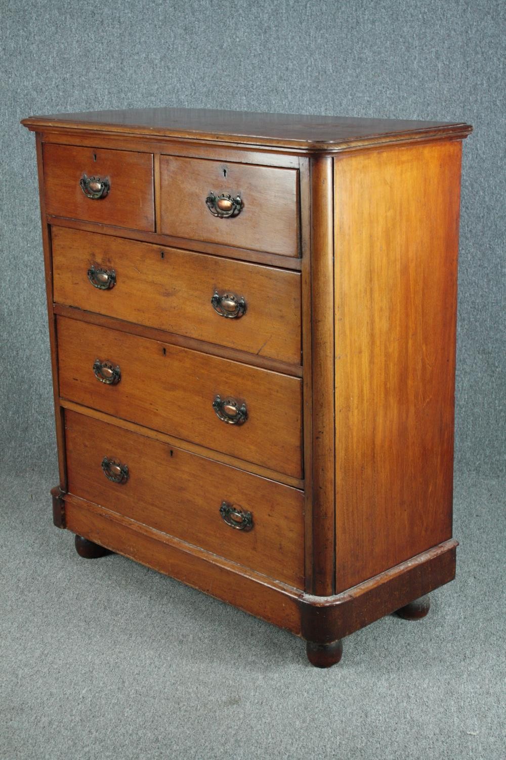 Chest of drawers, 19th century walnut. H.117 W.102 D.49cm. - Image 3 of 5