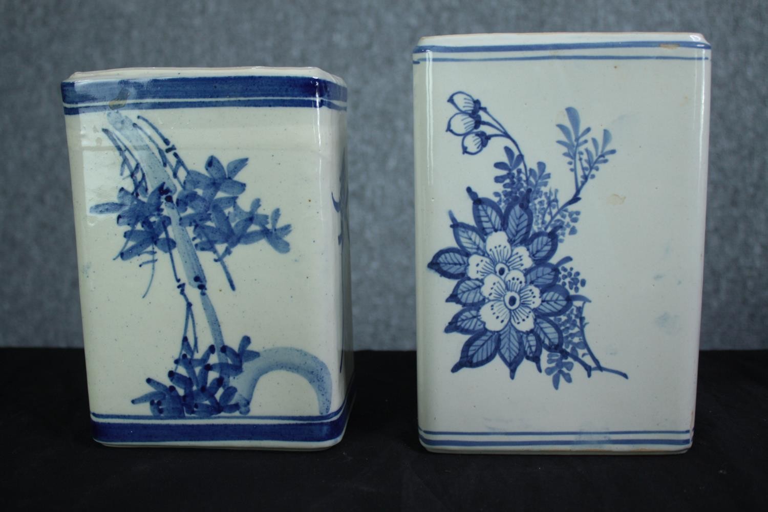 A mixed collection of blue and white Chinese porcelain including a teapot and vases. Signed on the - Image 8 of 12