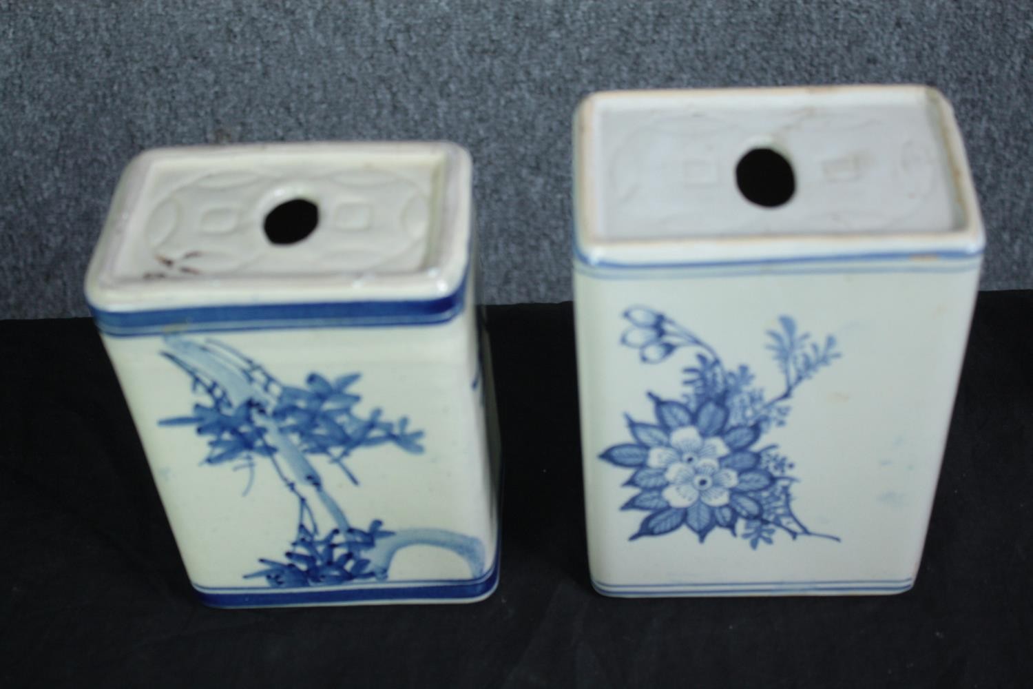 A mixed collection of blue and white Chinese porcelain including a teapot and vases. Signed on the - Image 9 of 12