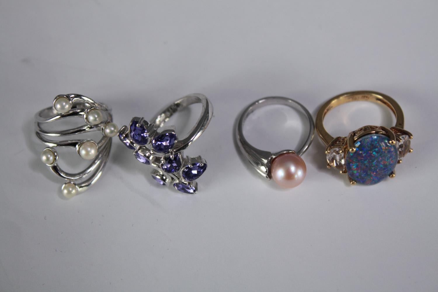 A collection of ten silver gem-set rings of various designs. Set with peridot, Tanzanite, Lapis - Image 5 of 5