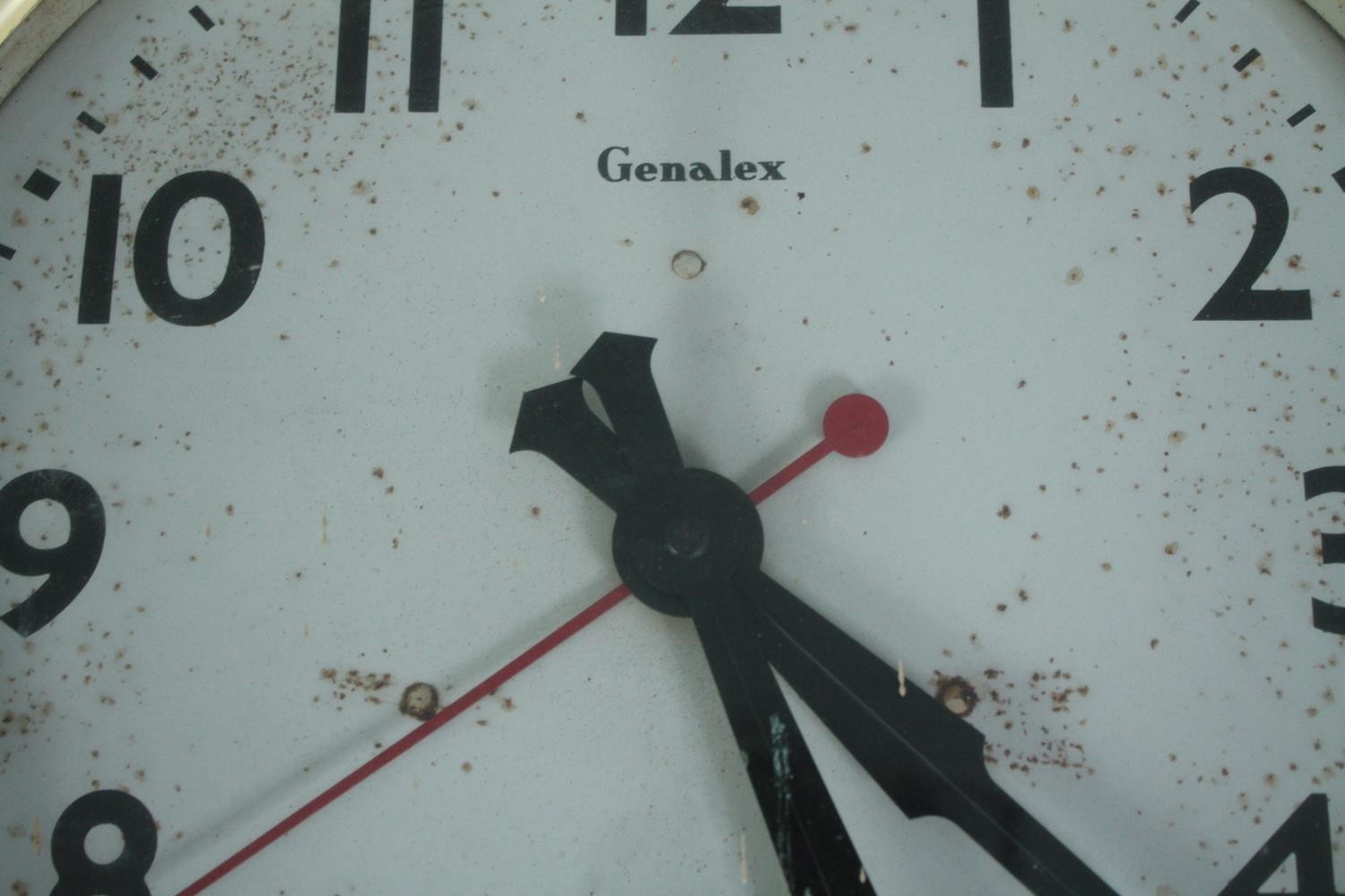 Mid century British office wall clock made by Genalex. 1950's but maybe earlier. Mains operated - Image 2 of 4