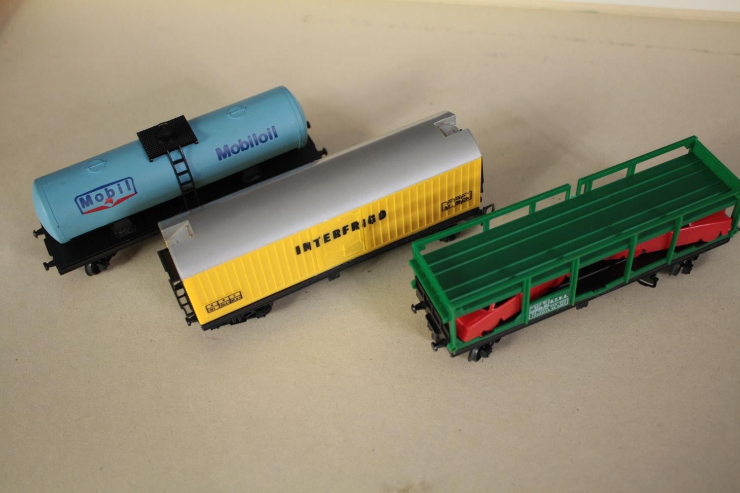 Two Mehano train sets. Continental goods. H.58 W.37cm. (each) - Image 10 of 10