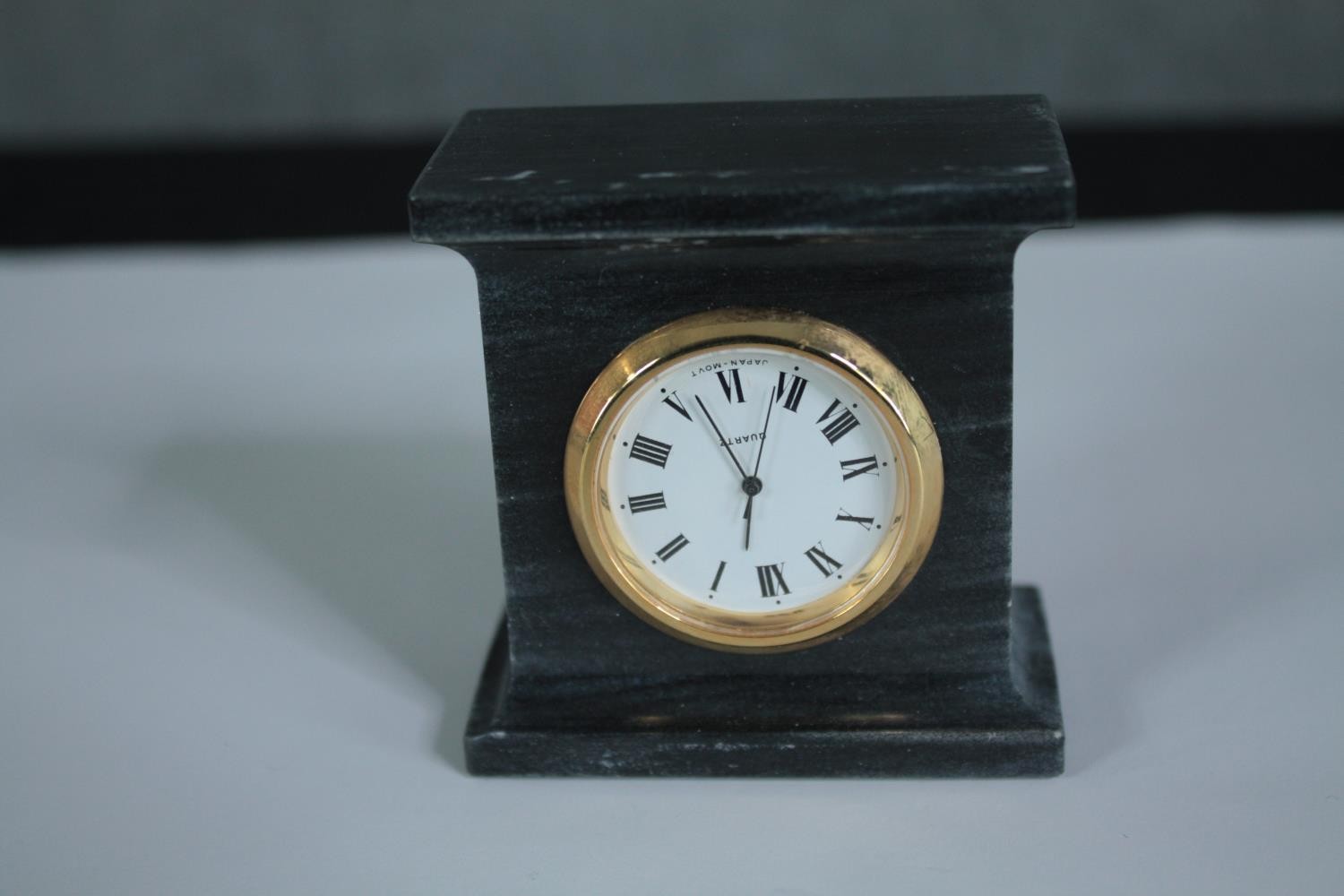 A collection of watches and a small mantel clock. H.6 W.6 D.3cm. - Image 4 of 6