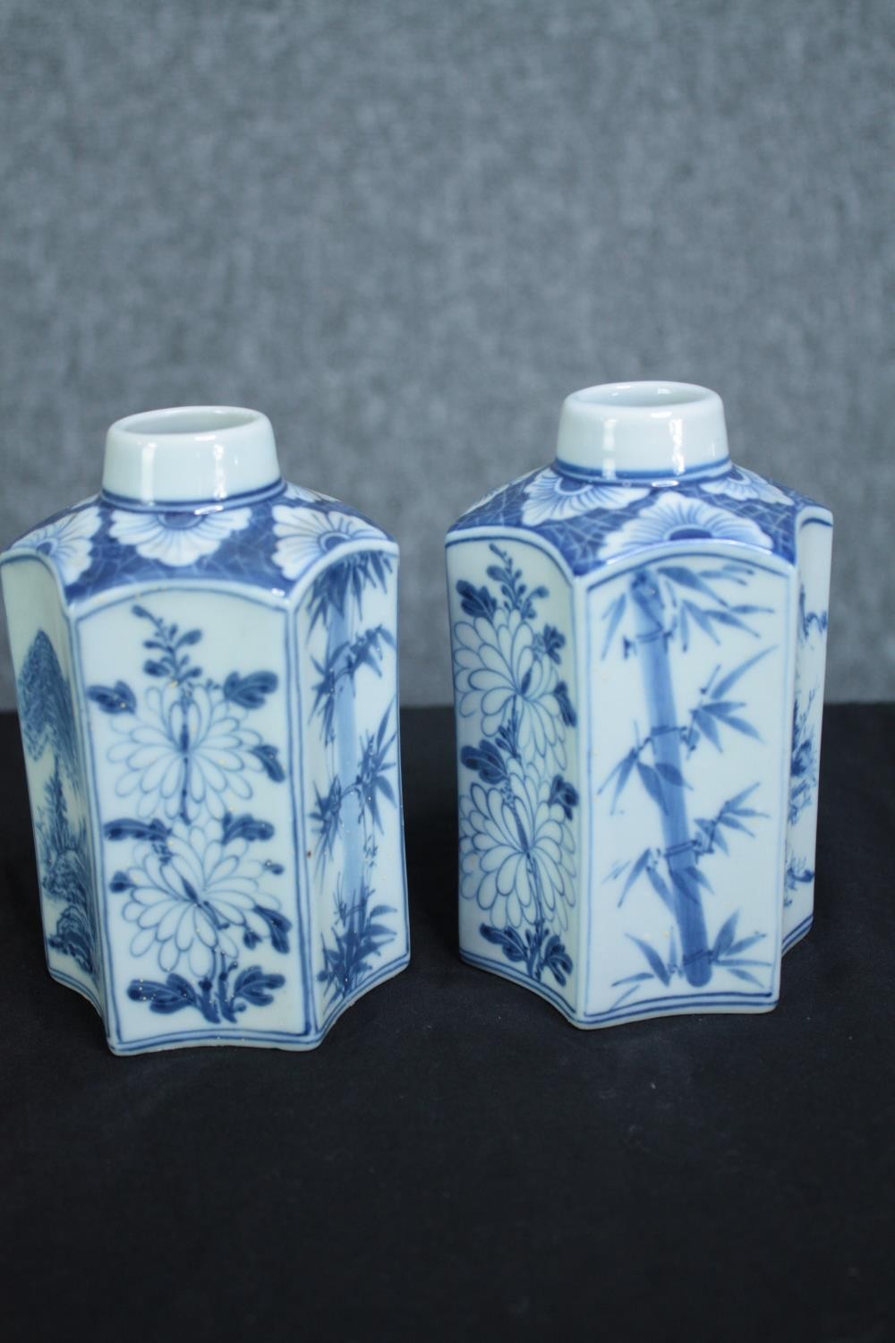 A mixed collection of blue and white Chinese porcelain including a teapot and vases. Signed on the - Image 4 of 12