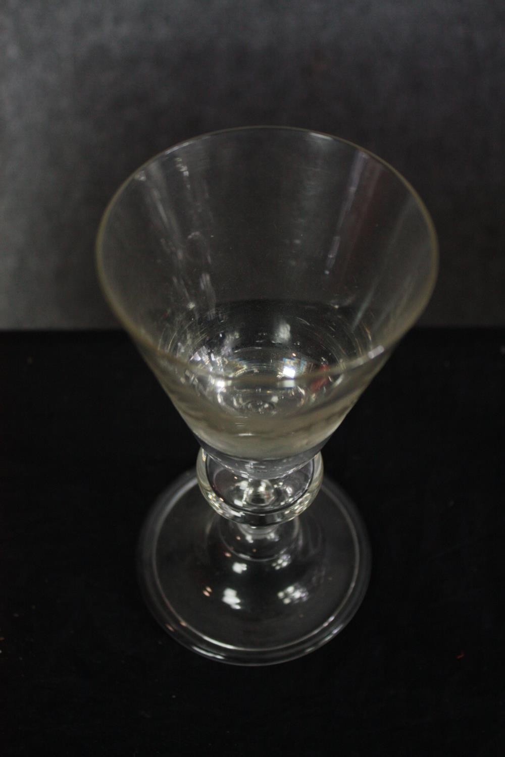 Six sherry glasses with etched game decoration. Nineteenth century. H.18cm. (each) - Image 3 of 3