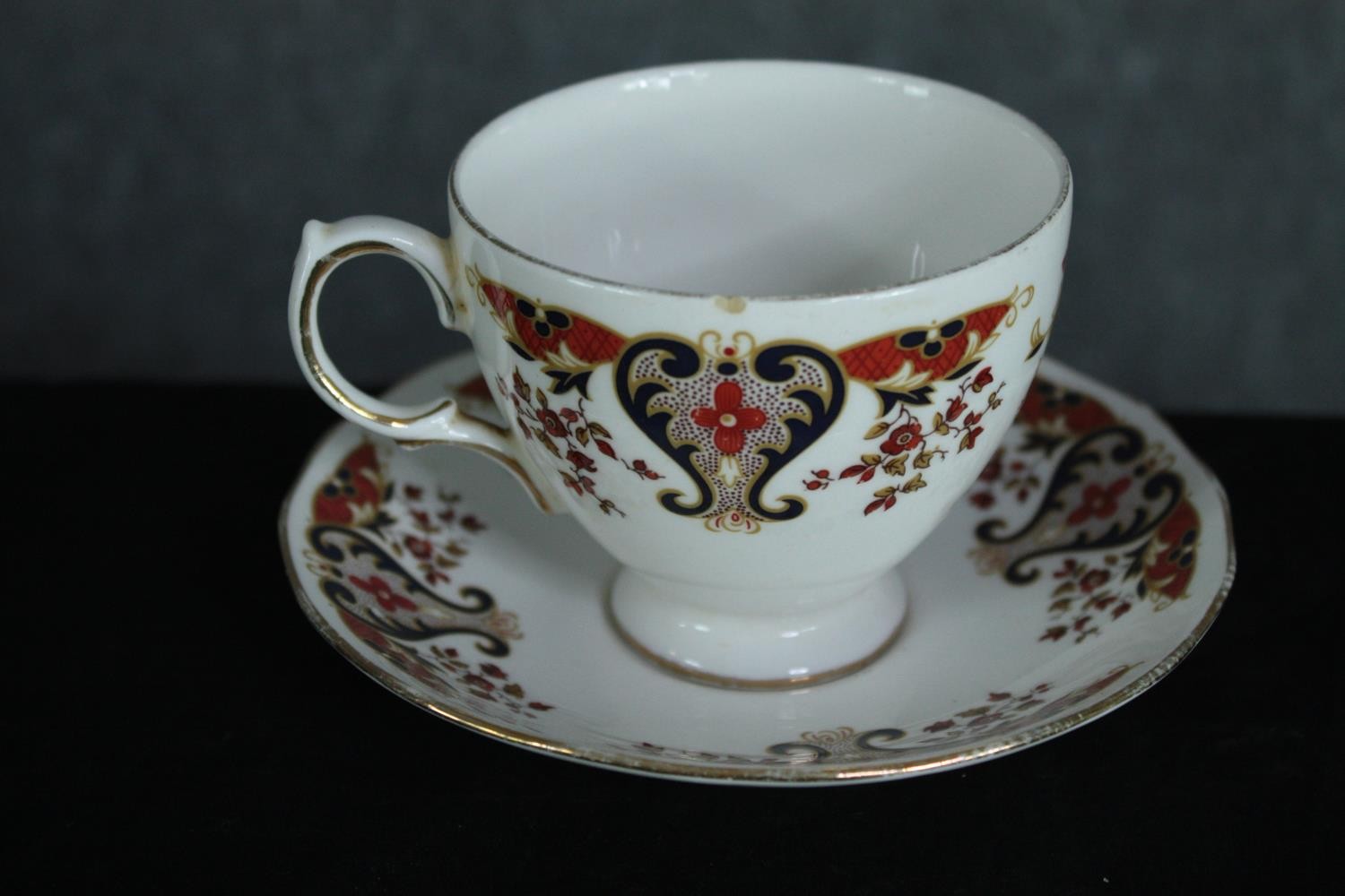 A Colclough six person coffee set with stylised floral design and gilded edging. Dia.15cm. (largest) - Image 2 of 6