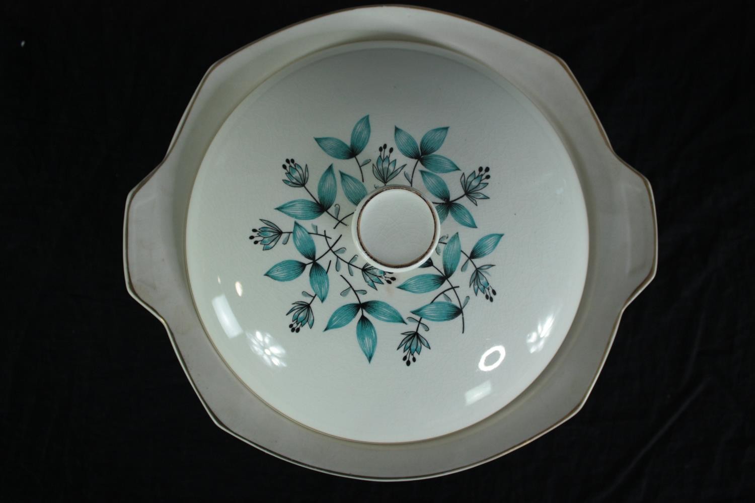 Vogue Tableware by by H. Aynsley with floral decorations. Dia.27cm. (largest) - Image 8 of 8