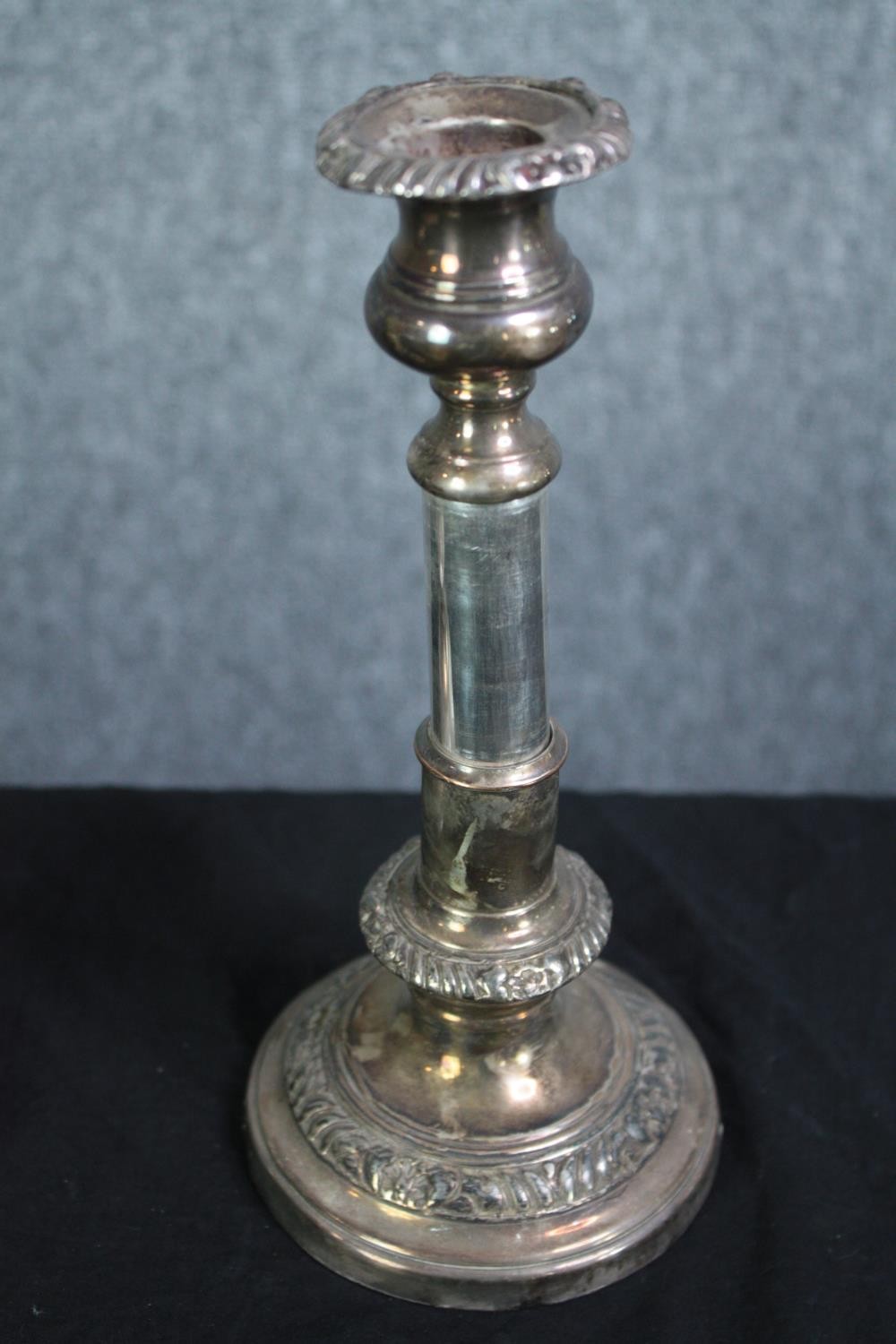 Two silver plated telescopic candlesticks. Early twentieth century. H.24cm. (extended) - Image 4 of 5