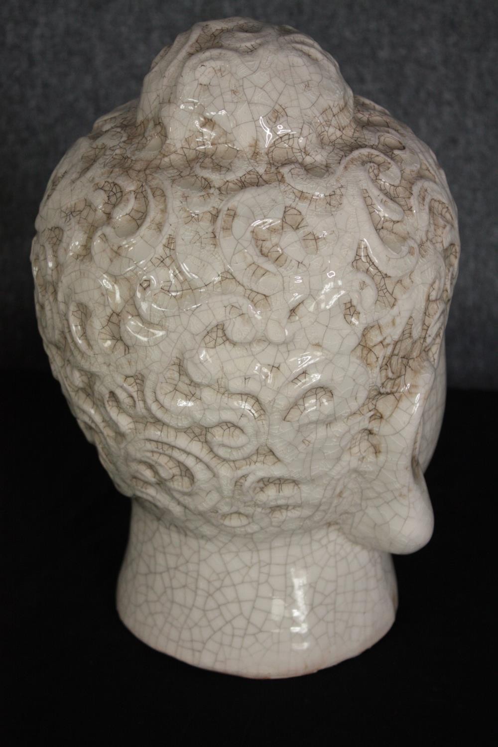 Bubbha. Two busts. Hollow glazed plaster. H.33 cm. (each) - Image 6 of 6