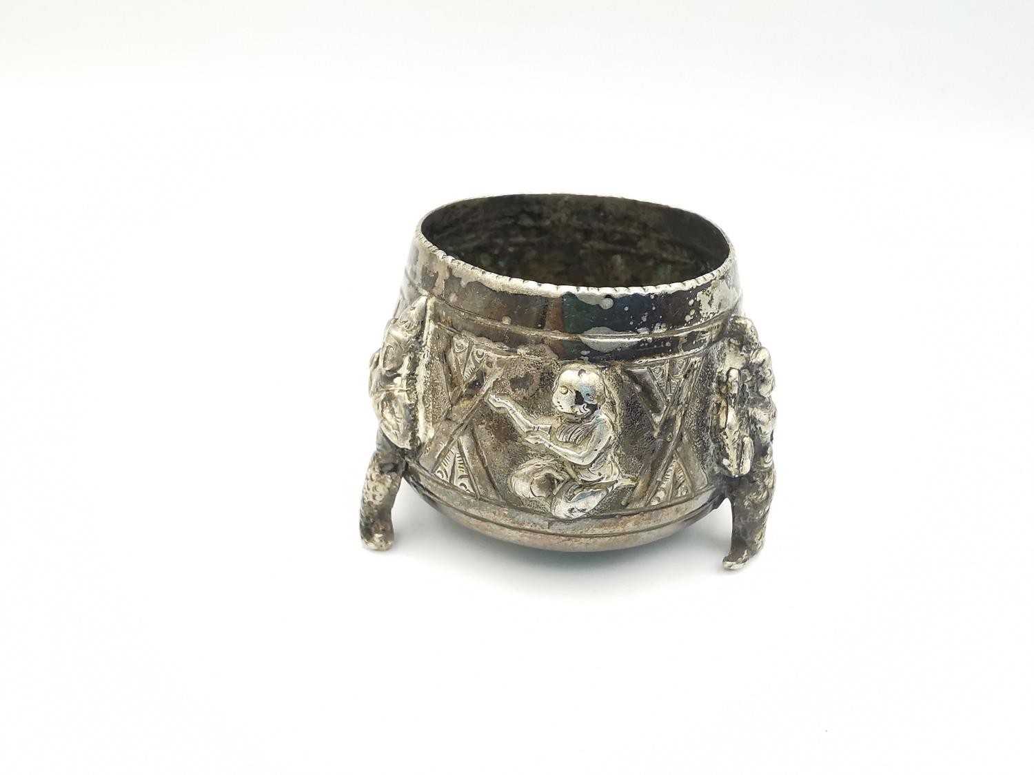 A collection of Indian and Chinese white metal items (tests as silver), including two repousse - Image 6 of 6
