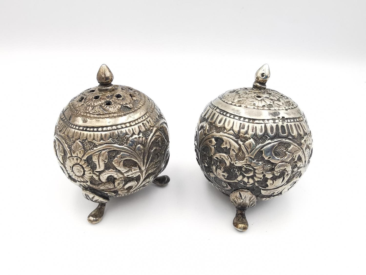 A collection of Indian and Chinese white metal items (tests as silver), including two repousse - Image 4 of 6