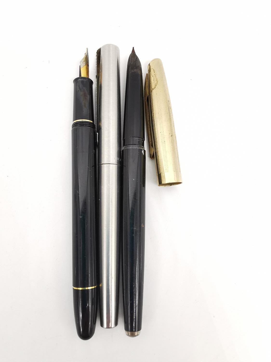 A collection of eleven vintage ballpoint and fountain pens, including two Japanese Tombow - Image 6 of 7