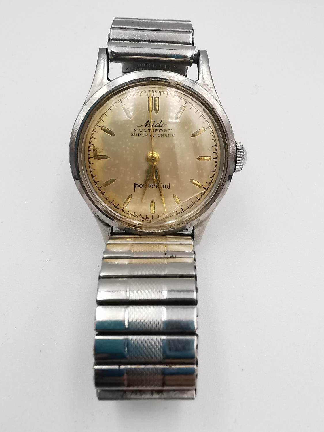 A collection of vintage watches and a boxed gilded silver Pierre Cardin keyring. Watches include a - Image 18 of 19