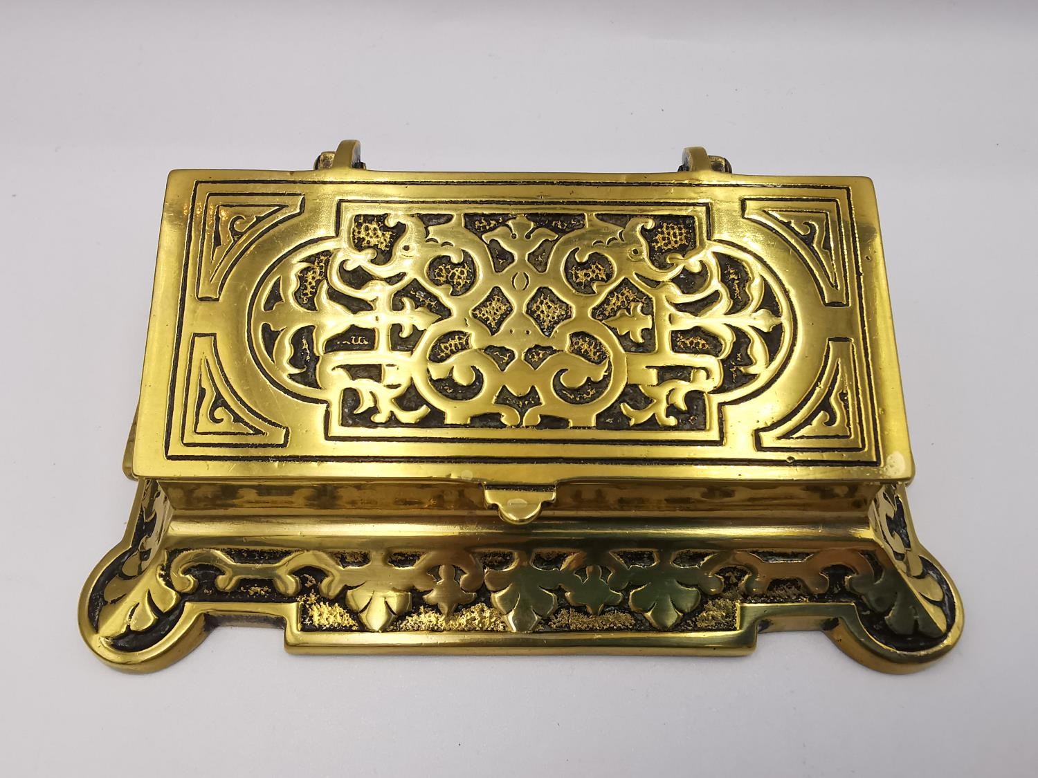 A collection of five 19th century and early 20th century brass stamp boxes, including one with a - Image 4 of 8