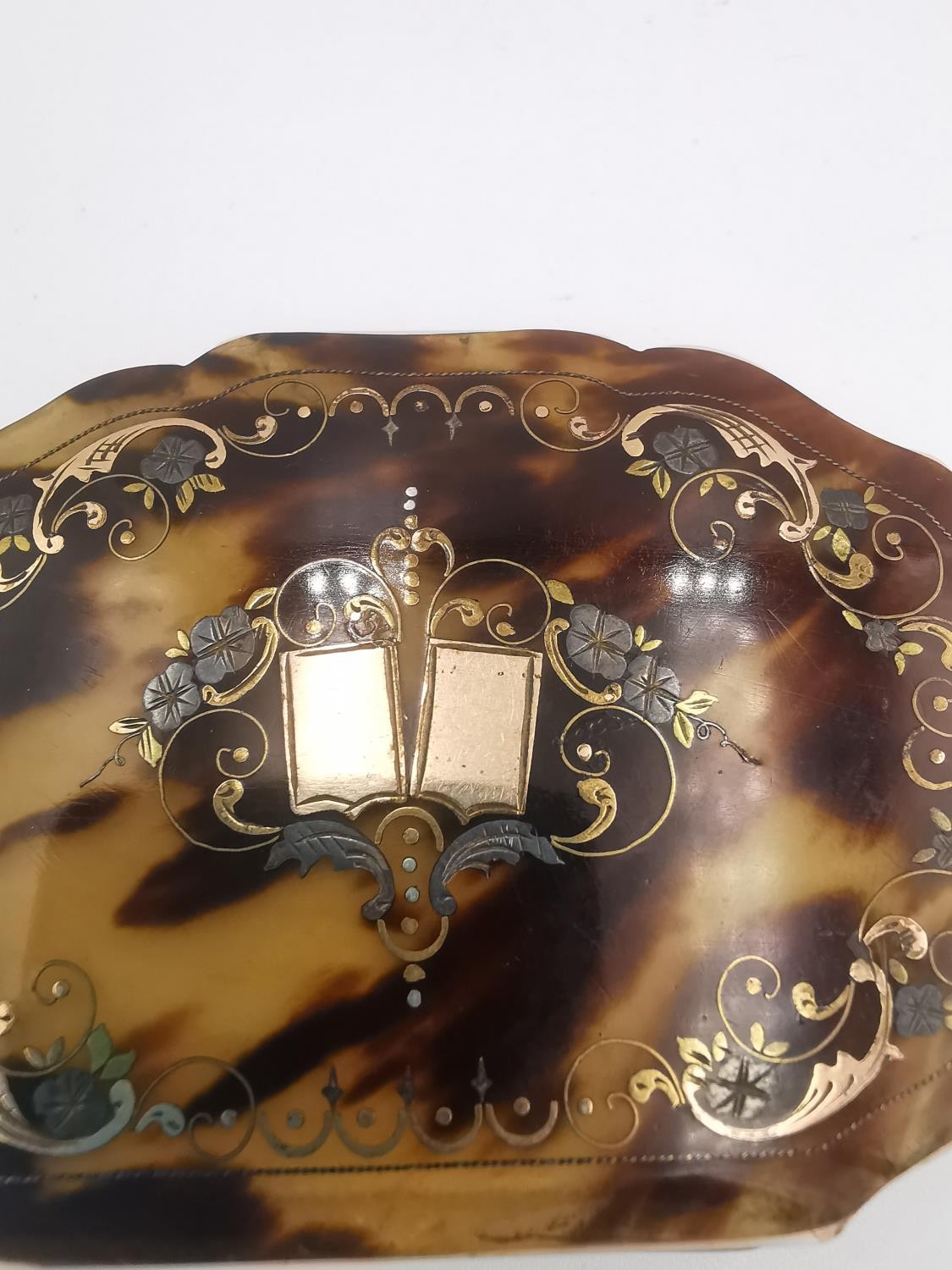 A Victorian pique work purse converted into a travelling photo frame. The scalloped front inlaid - Image 5 of 5