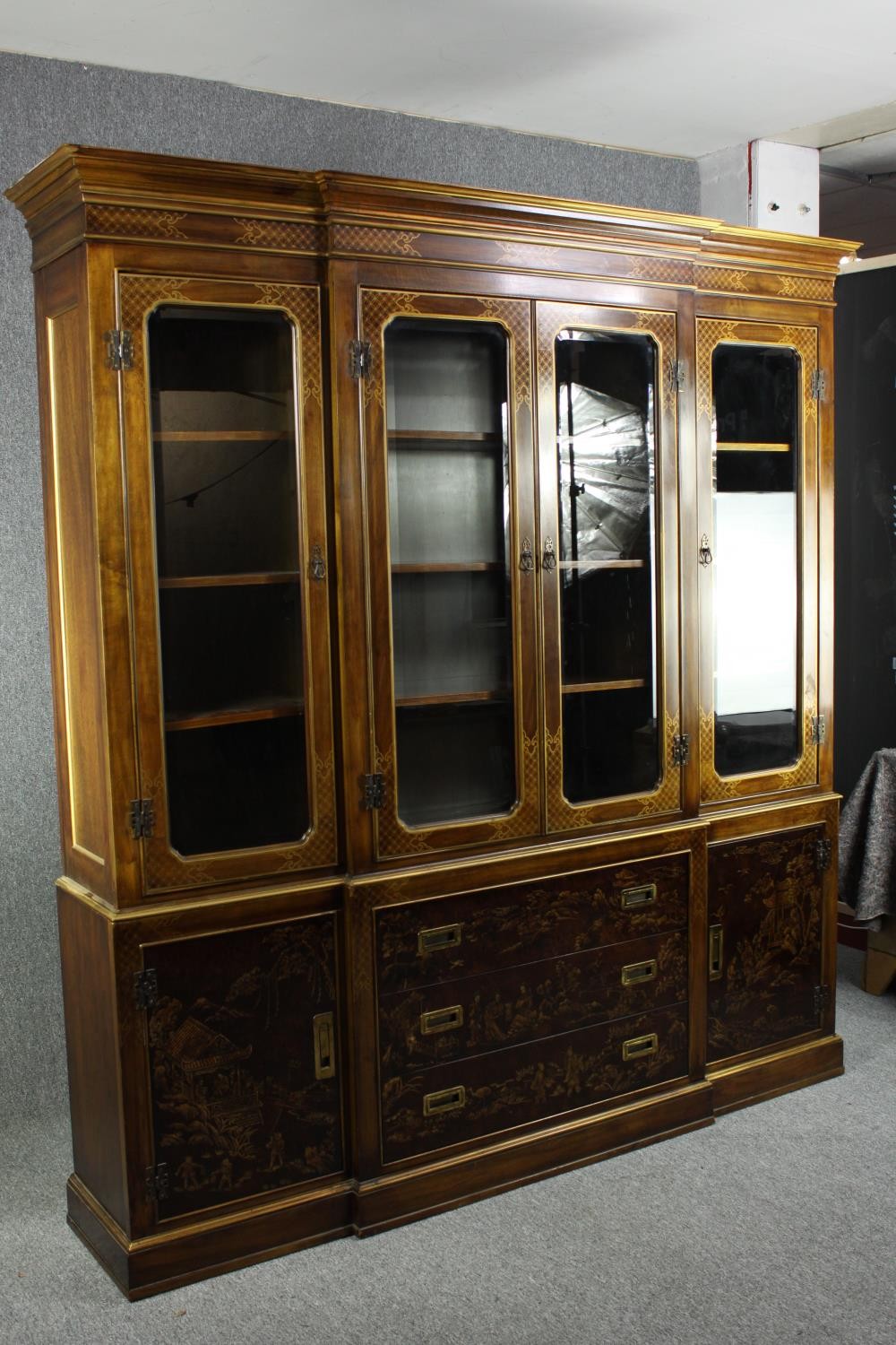 Library bookcase, mid 20th century, Georgian style Chinoiserie lacquered, in two sections. H.219 W. - Image 3 of 7