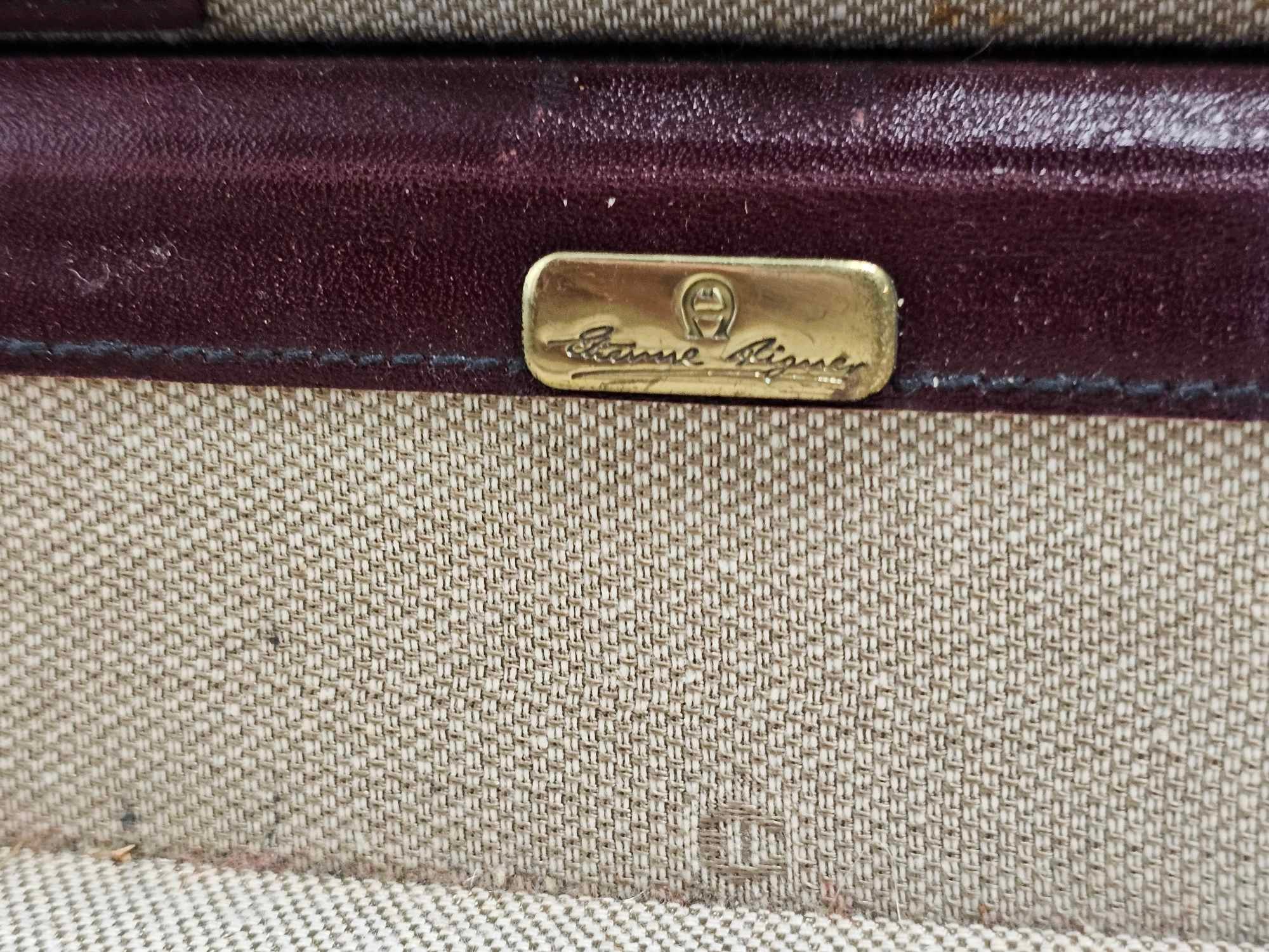 A vintage leather briefcase, with maker's label. - Image 3 of 3