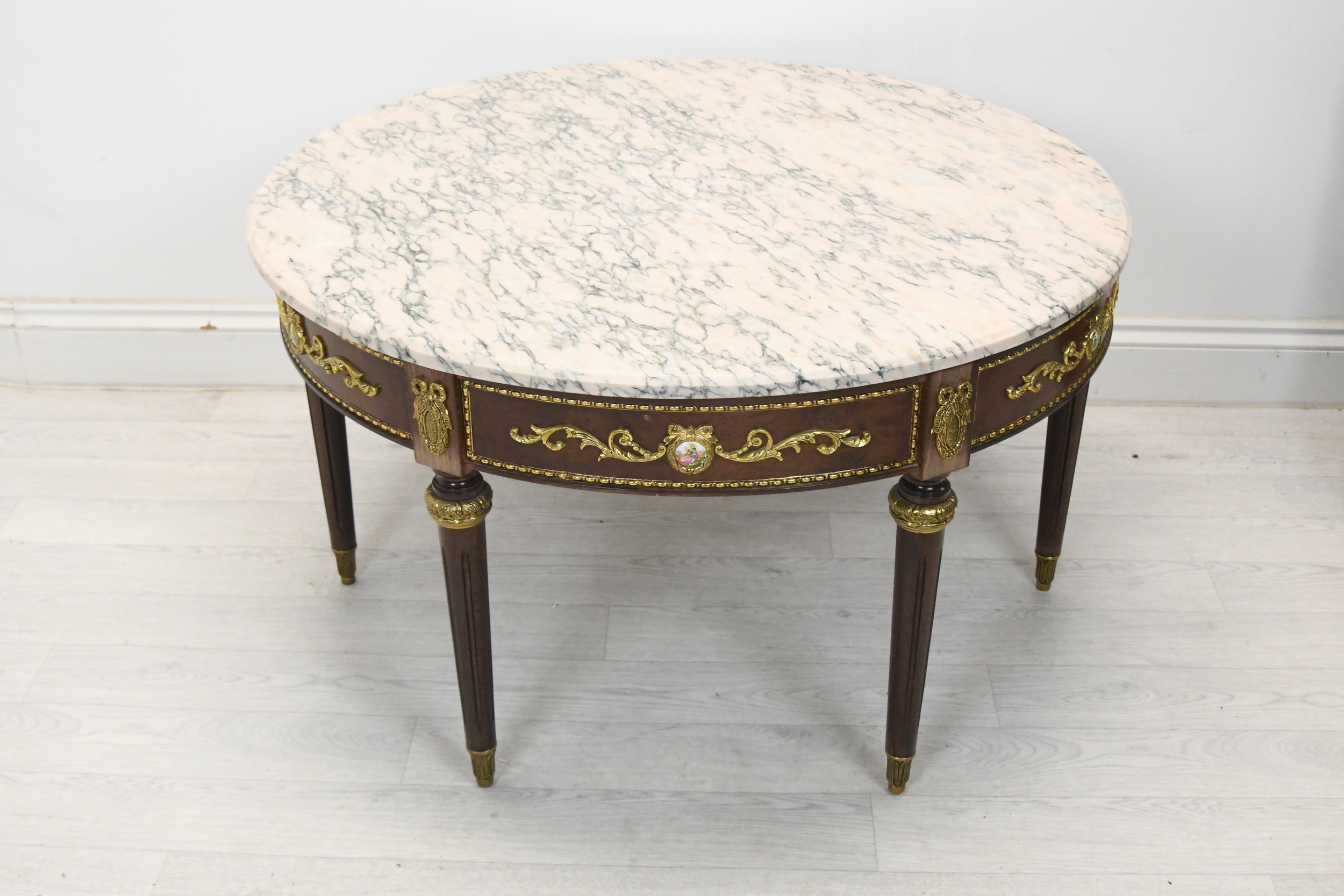 Coffee table, marble and mahogany Empire style with ormolu mounts. H.49 C.85 - Image 2 of 4