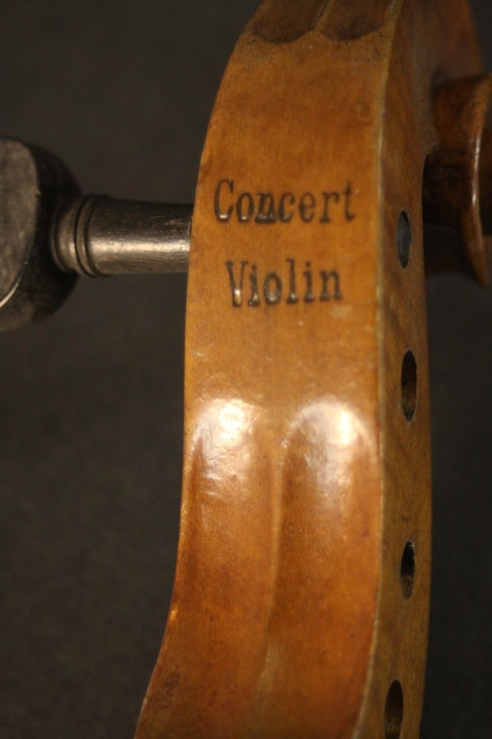 An early 20th century cased concert violin with Stradivarius label, dated 1722. H.7 W.40 D.30cm. - Image 7 of 19