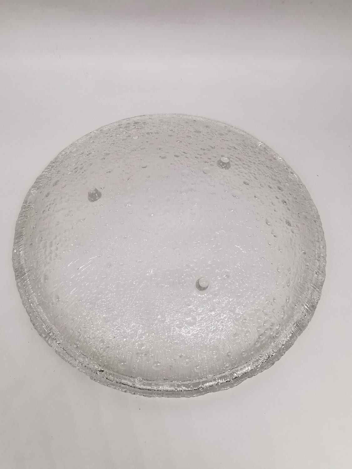 Tapio Wirkkala, Iittala - A post war Ultima Thule clear glass bowl of shallow circular form relief - Image 4 of 6
