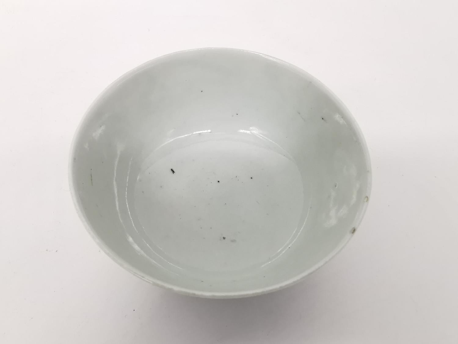 A pair of 18th-19th century Chinese 'Bleu de Hue' small bowls for the Vietnamese market. Each one - Image 9 of 13