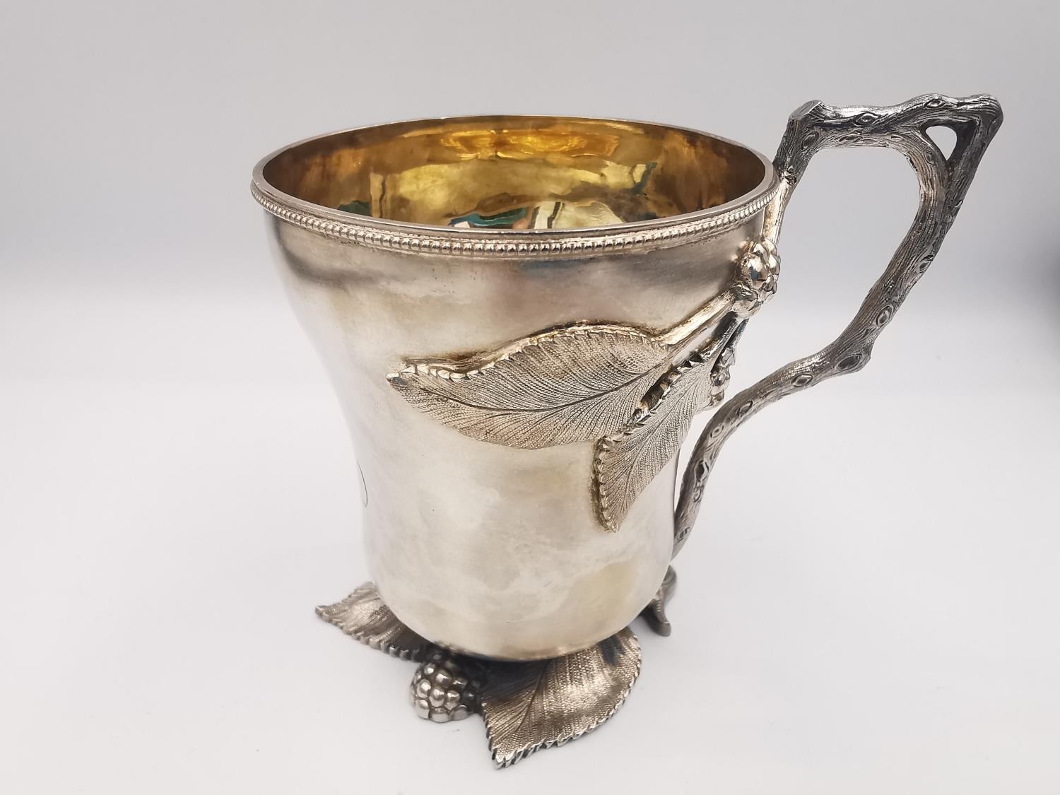 A fitted leather cased Victorian Martin Hall & Co carved sterling silver bramble design tankard. The - Image 4 of 11