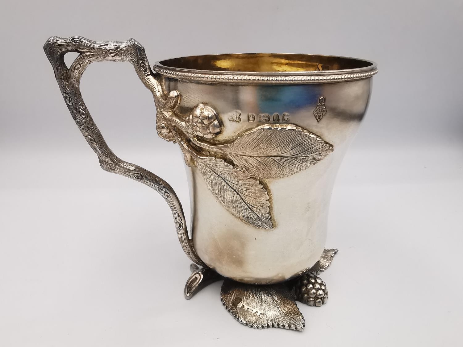 A fitted leather cased Victorian Martin Hall & Co carved sterling silver bramble design tankard. The - Image 2 of 11