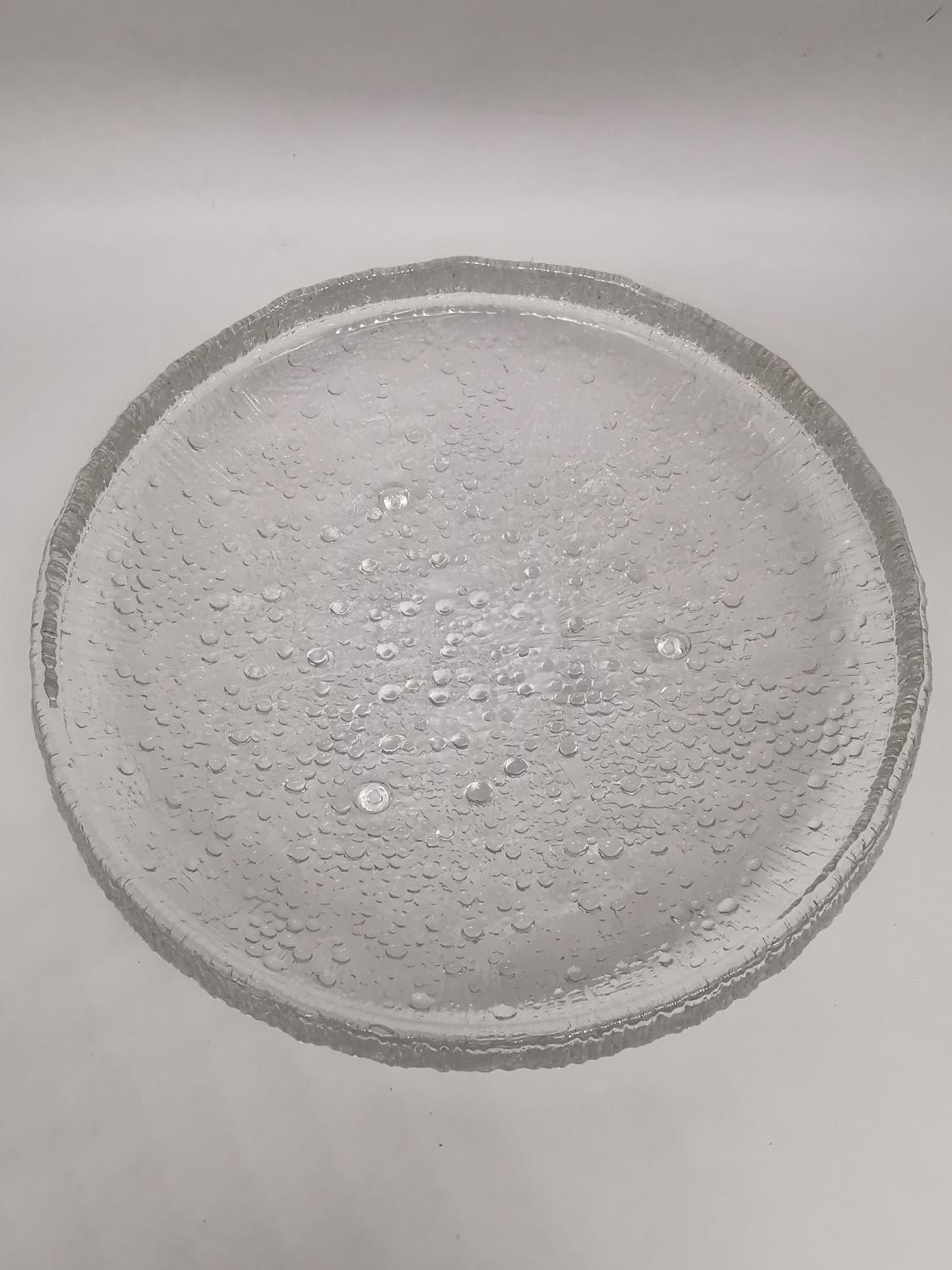 Tapio Wirkkala, Iittala - A post war Ultima Thule clear glass bowl of shallow circular form relief - Image 2 of 6
