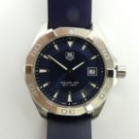 Gents Tag Heuer Aquaracer 300m Divers Way1112 blue dial stainless steel watch with box and papers.