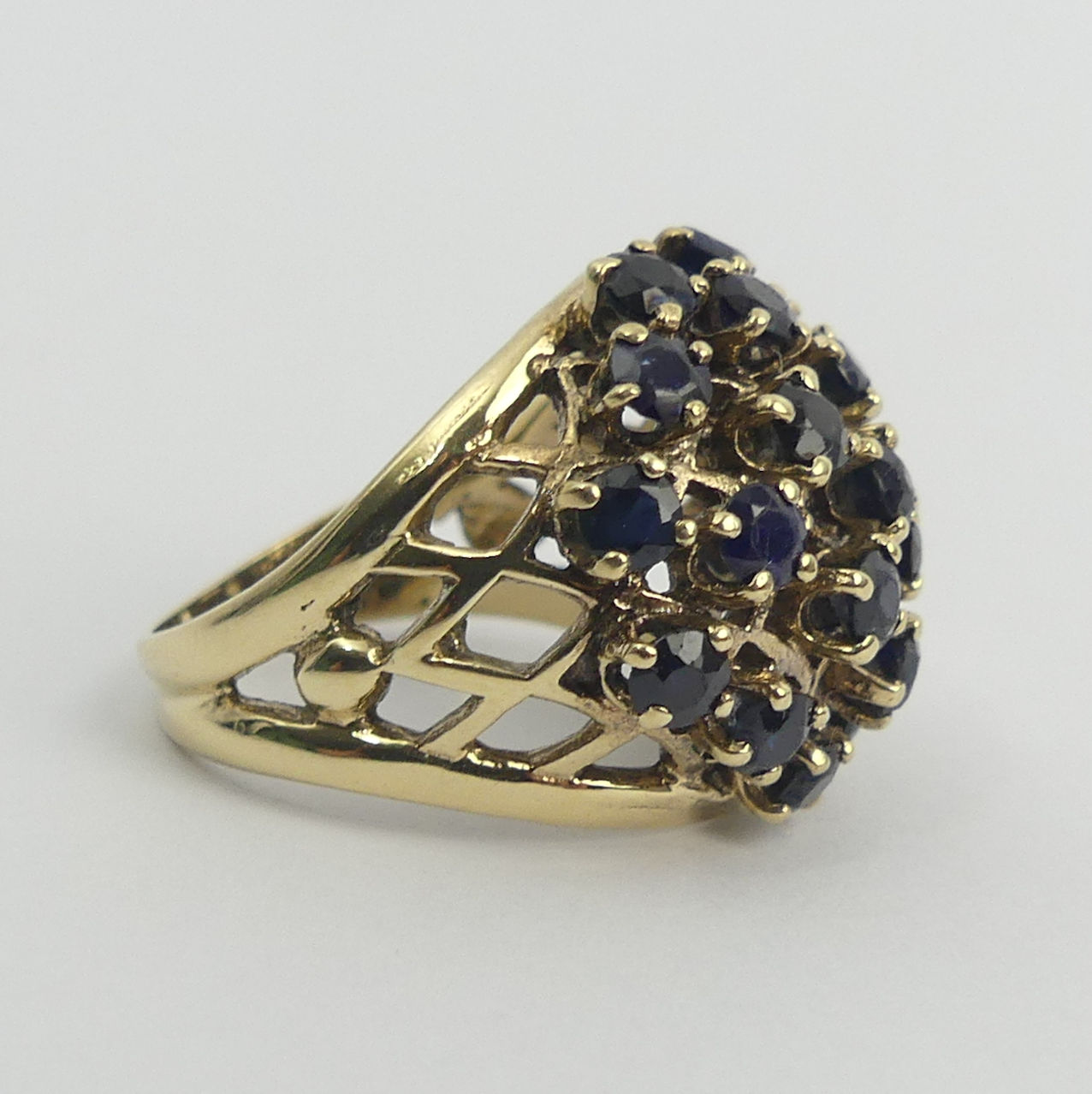 9ct gold sapphire bombe design ring, 7.5 grams, Birm.1963. Size M, 18.5 mm. UK Postage £12. - Image 3 of 5