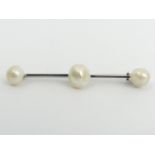 Platinum tested blister pearl set bar brooch, 5.3 grams. 56 mm x 9.4 mm. UK Postage £12.