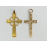 Edwardian 9ct rose gold cross pendant, Birm.1906 and a George V yellow gold example, Birm.1922. 5.