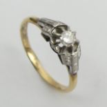 18ct gold and platinum diamond solitaire ring, 2.8 grams. Size S, 6.5 mm. UK Postage £12.