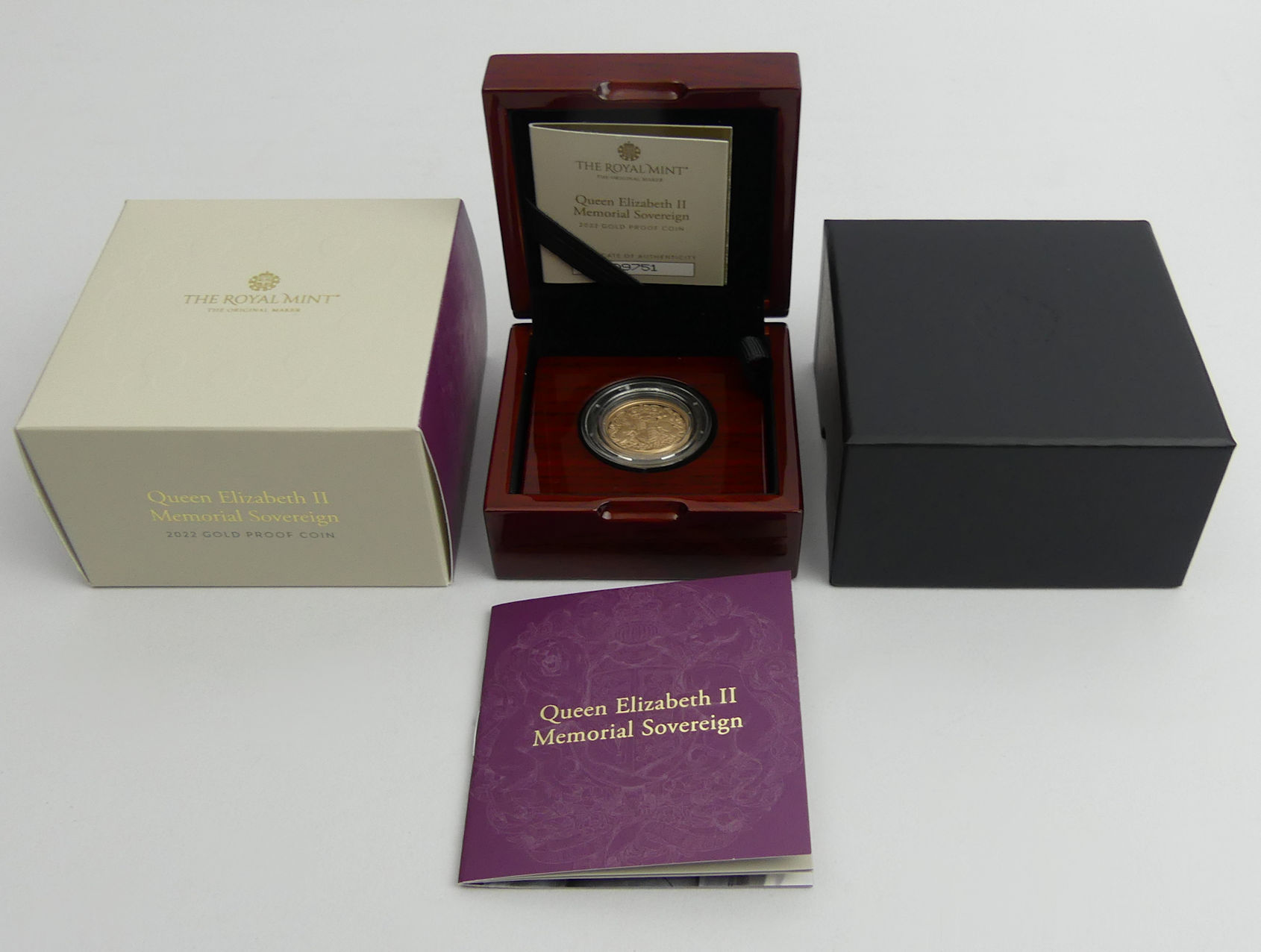 Queen Elizabeth II Memorial 2022 Royal Mint proof gold sovereign, M.I.B. UK Postage £12