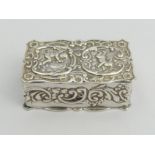 Elizabeth II silver snuff box, Birm.1978, William Manton, 24 grams, 43 x 27 x 15mm. UK Postage £12