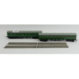 Hornby Dublo electric locomotive and a matching carriage, 25cm, UK Postage £12