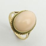 18ct gold coral ring, 3.6 grams, 17.2mm, size M1/2, UK Postage £12.