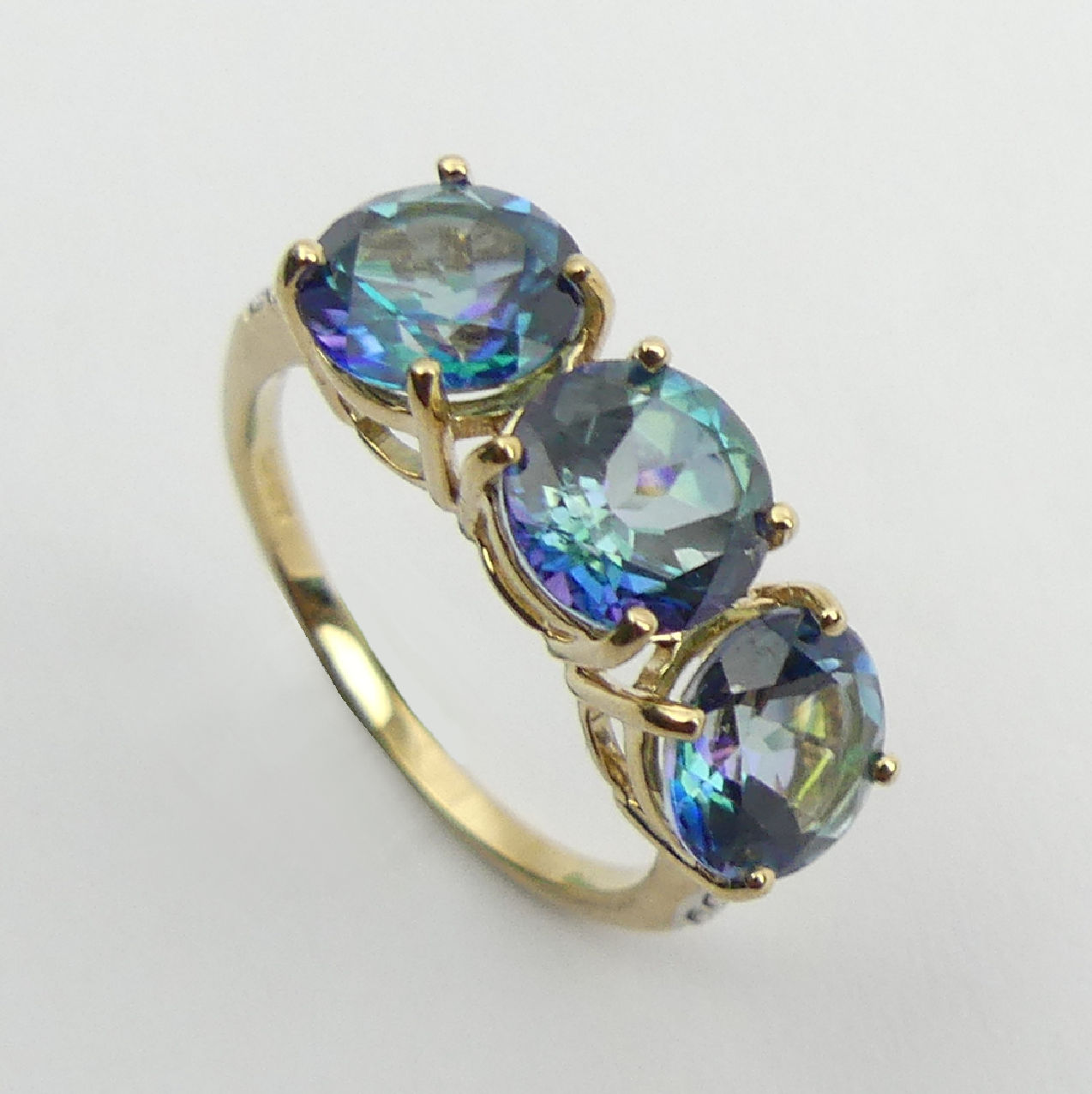 9ct gold mystic topaz and diamond ring, 3.2 grams, 7mm, size N. UK Postage £12.