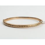 9ct gold hinged bangle, Chester 1913, 4.9 grams. UK Postage £12.