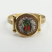 Antique gold micro-mosaic venetian glass set ring, 1.8 grams, 10mm, size O 1/2. UK Postage £12.